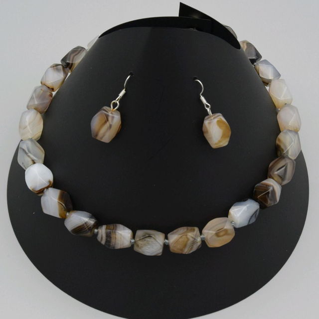 Magnifique parure en agate du Botswana véritable