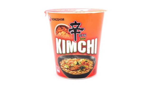 Soupe de ramen Shin Kimchi en bol de Nongshim 75g