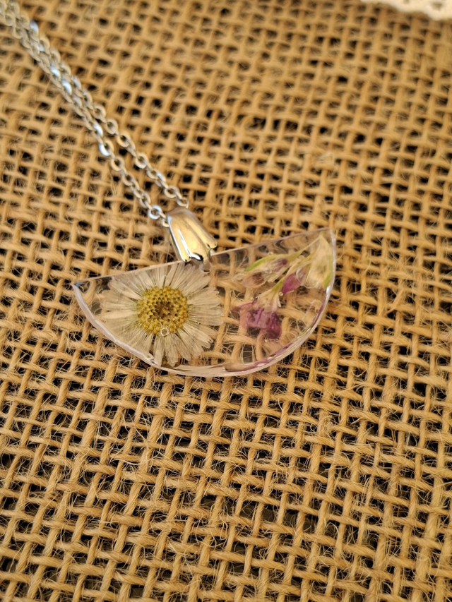 Collier "Ipanema" fleurs de Pâquerettes et Immortelles acier inoxydable Argent 