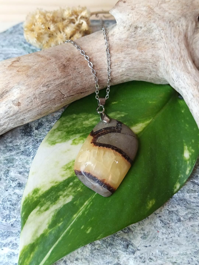 Pendentif Septaria 3,5x2cm