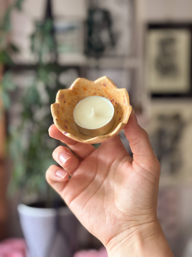 Świecznik "Skorupka" w fioletowo-pomarańczowe plamki