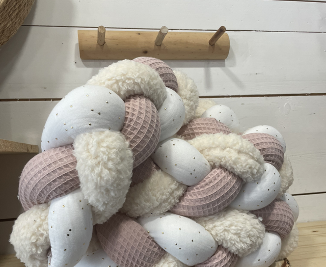 Tresse de lit rose écru blanc pois or