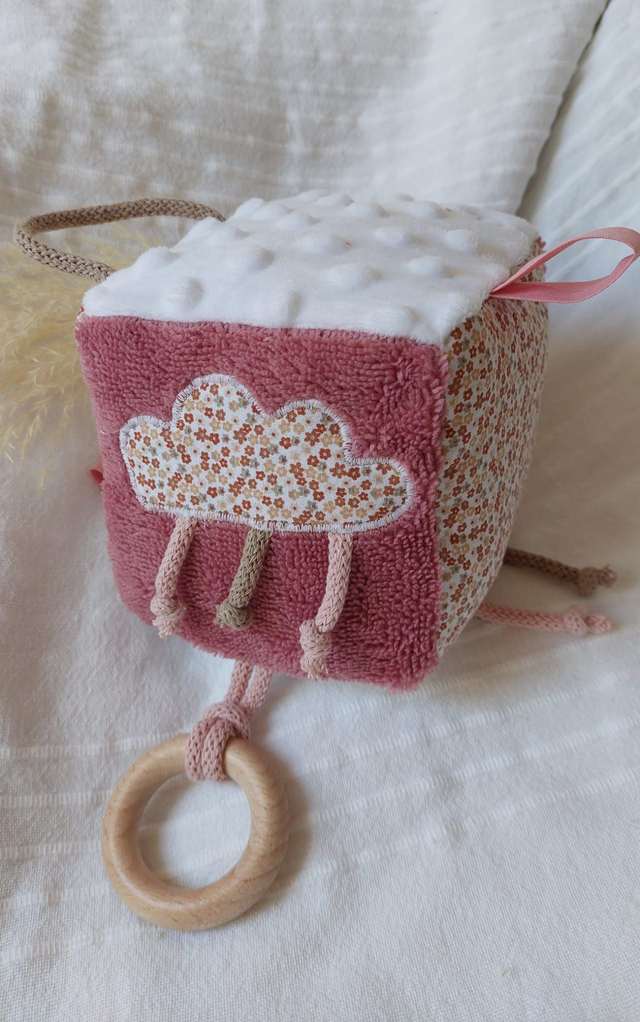 Cube d'éveil Mini Fleurs