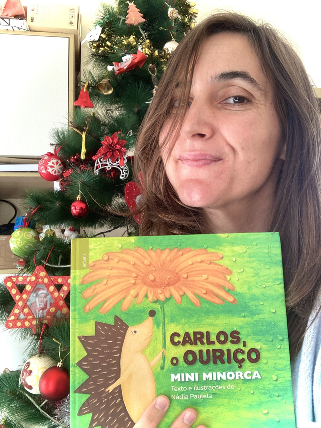 Livro “Carlos, o Ouriço Mini Minorca”