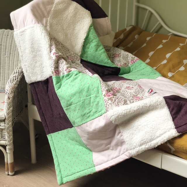 Couverture patchwork bébé vieux rose/vert