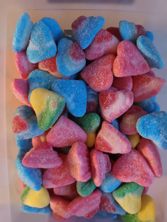 COEURS 3D SUCRÉE ( VENDU PAR 100 GRAMMES )