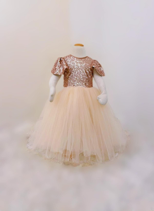 Paljetti tylli mekko