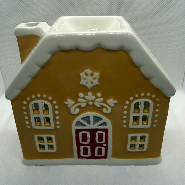 Candy Cane Gingerbread House