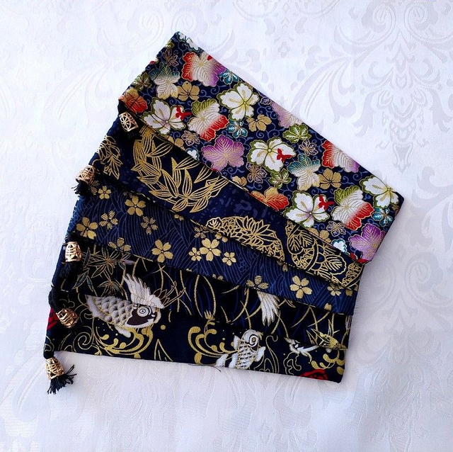 Pochette petit éventail 19 - 20cm tons bleus (plusieurs modèles)