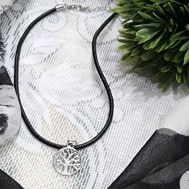 Black Necklace- NEC102
