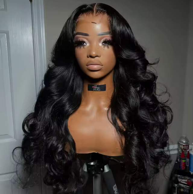 Perruque Ondulée Longue – Noir Naturel