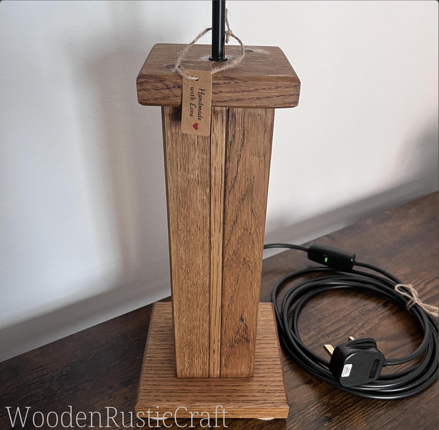 Tall Reclaimed Wood Table Lamp – Upcycled Rustic Lighting