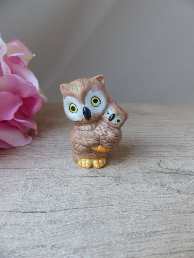 Figurine vintage chouette hibou avec bébé en céramique – Statuette famille hibou tendre fabriquée à Taïwan – cadeau naissance ou fête