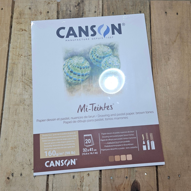 Assortiment portrait aux crayons pastel