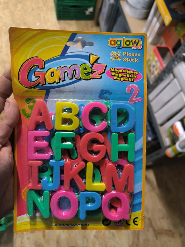 LETTRES AIMANTÉES AGLOW