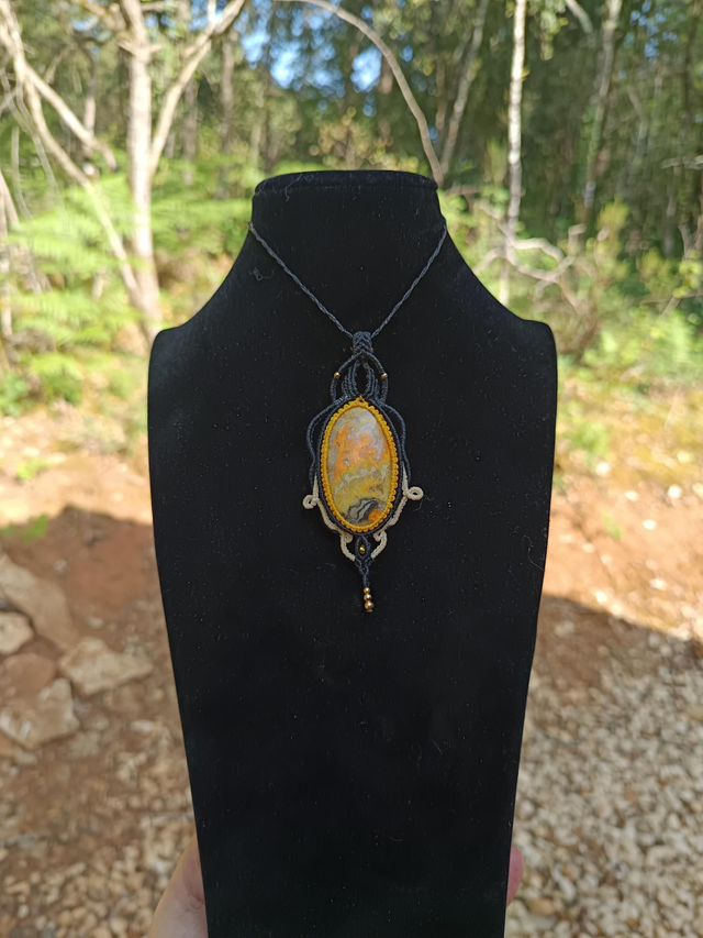 Collier en pendentif jaspe Bumblebee 