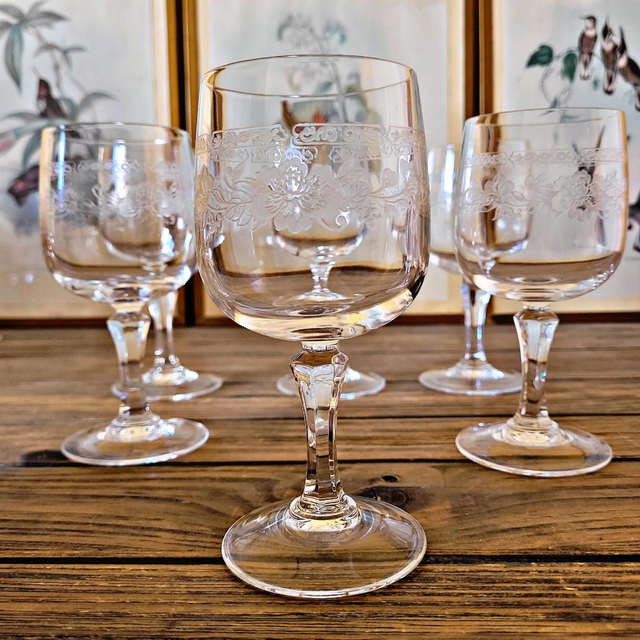 Verres à vin rouge cristal gravé, Cristal d'Arques Matignon