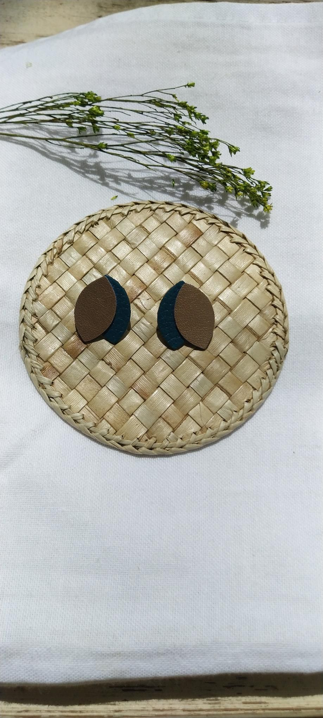 Boucles d'oreilles en matière végétale de céréales 