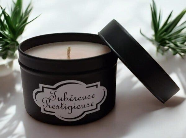 Bougie parfumée "Tubéreuse prestigieuse"