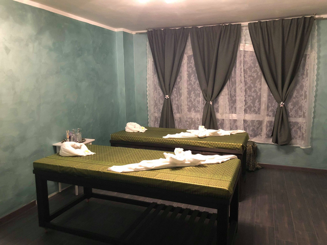 Massaggio thailandese con gli olii 120 minuti