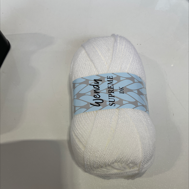 Wendy Supreme DK WD01 White