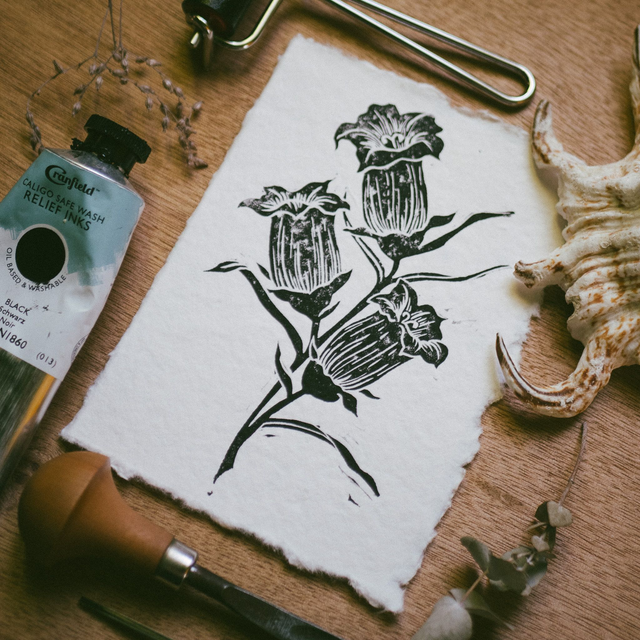 Linogravure - Campanule de Canterburry - A6