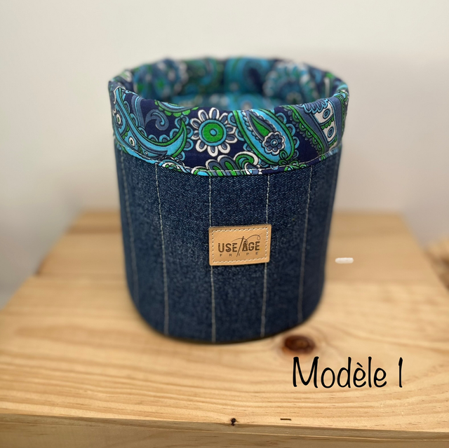 Panière ronde en jean matelassé & tissu vintage – Pièce unique