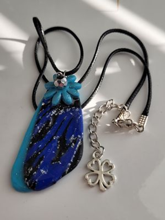 Necklace - Blue Aqua Pendant Design