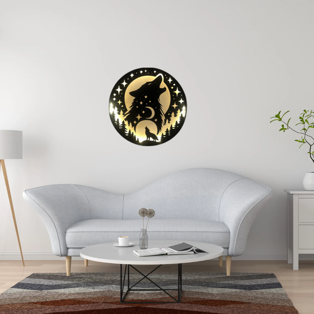 Tableau lumineux loup en bois recyclé – Décoration murale LED upcycling
