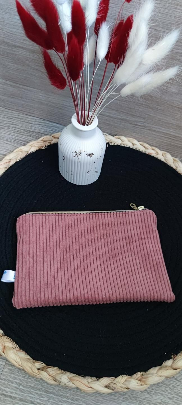 Trousse velours rose intérieur rose 