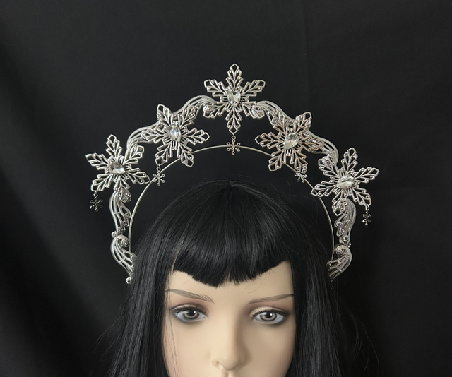 Snowfall halo silver 