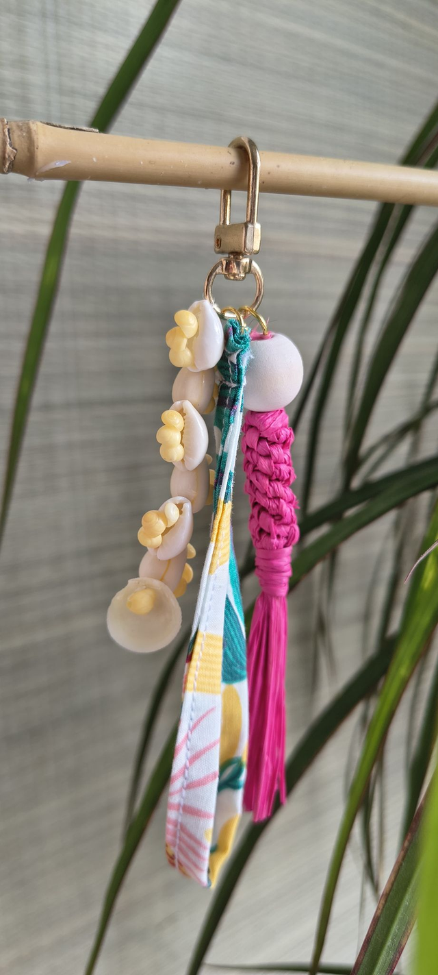 Porte-clé Pārahi 001