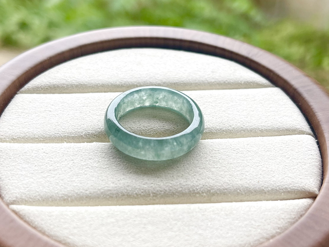 Bague en jade (56) - HS710