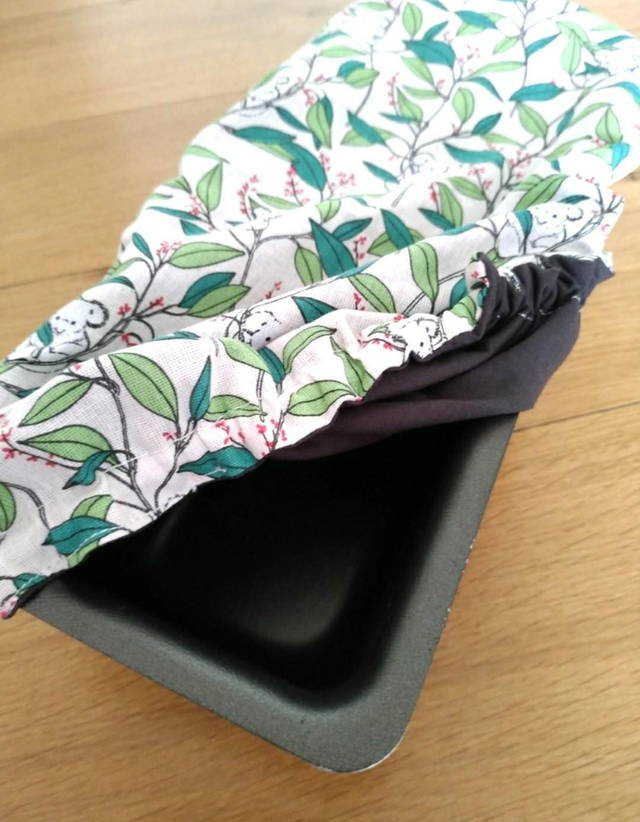 Charlotte Couvre plat à cake  