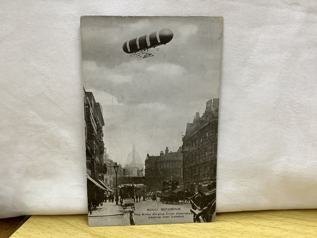 Nulli Secundus The army Airship from Aldershot passing Over London Gale & Polden Vintage Postcard Our Ref A87 £8.50