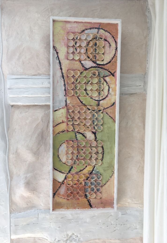 Acrylcollage „Summer around and around“ mit Kronkorken auf Hartfaserplatte 40x90cm