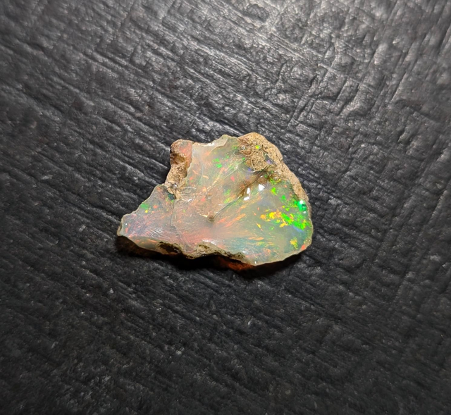 Opale Éthiopienne 12,25 carats 