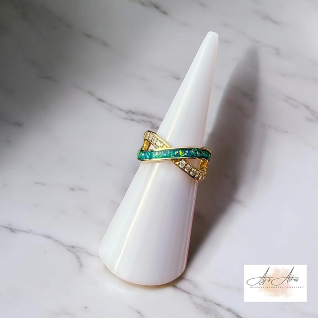 Eternity ring 9k gold