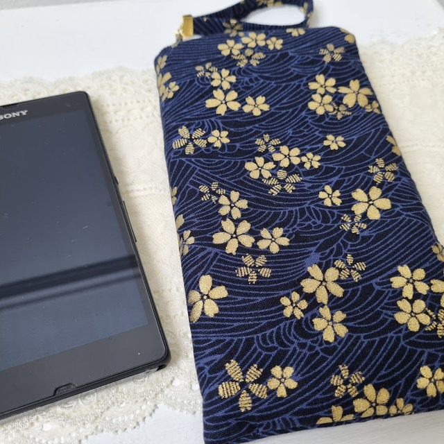 Etui zippé pour smartphone "Sakura" bleu marine