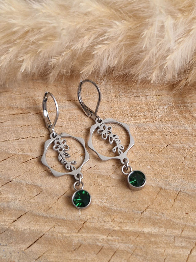 Boucles d'oreilles "Fleur de Naissance" – Mai : Aubépine