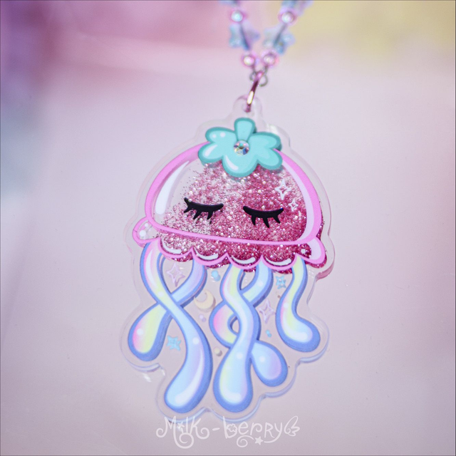 Collier Shaker à paillettes Méduse Fraise Yumekawaii