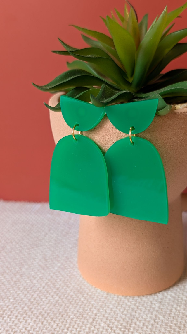 Boucles d&#039;oreilles vertes en plexi