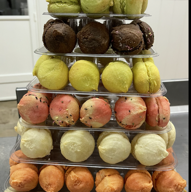 Pyramide 130 macarons 