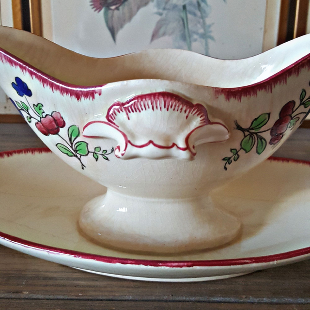 X Saucière à anses sur dormant fixe Gien Lorraine (modèle rare)