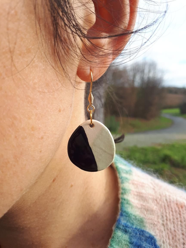 Boucles d&#039;oreilles bicolores 