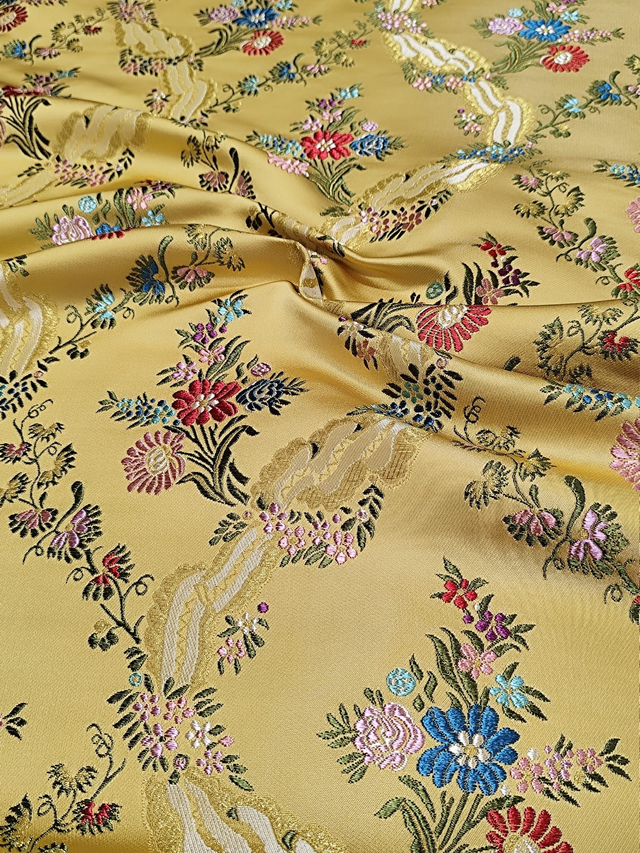 Daniela color amarillo 