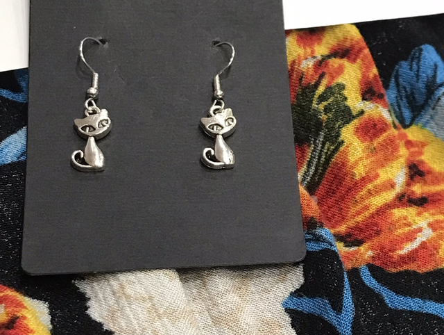 Silver Dangling Earrings- SDE50