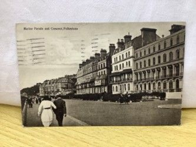 Folkestone, Marine Parade and Crescent, Kent, Posted 1921 unbranded postcard. Our Ref No. R229 £2.50