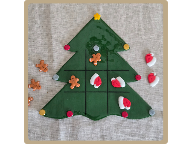Plateau de morpion - sapin de noël