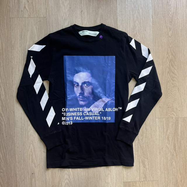 Off White longsleeve size s preowned